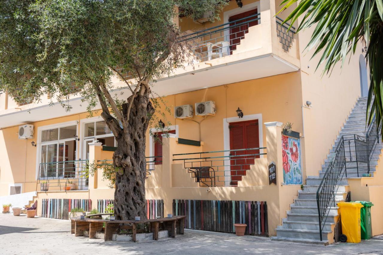 Wilde Rose Hotel Dassia  Esterno foto