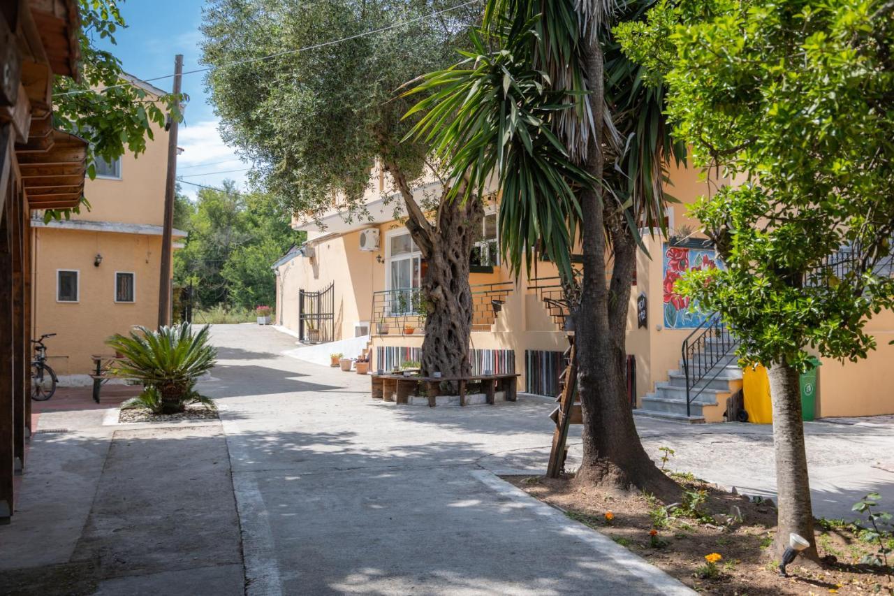Wilde Rose Hotel Dassia  Esterno foto