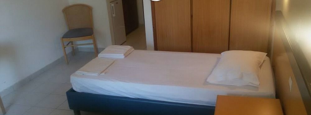 Wilde Rose Hotel Dassia  Esterno foto