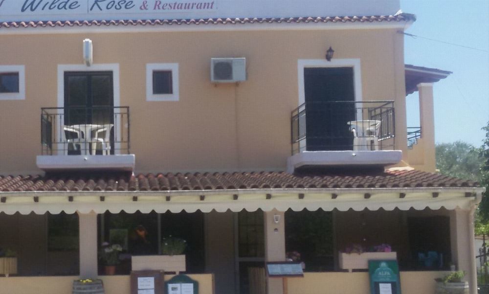 Wilde Rose Hotel Dassia  Esterno foto